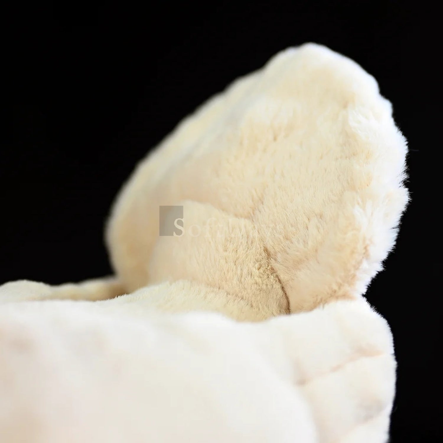 Detailed close-up of hen chicken plush toy’s soft and fluffy tail, showcasing lifelike and cuddly craftsmanship