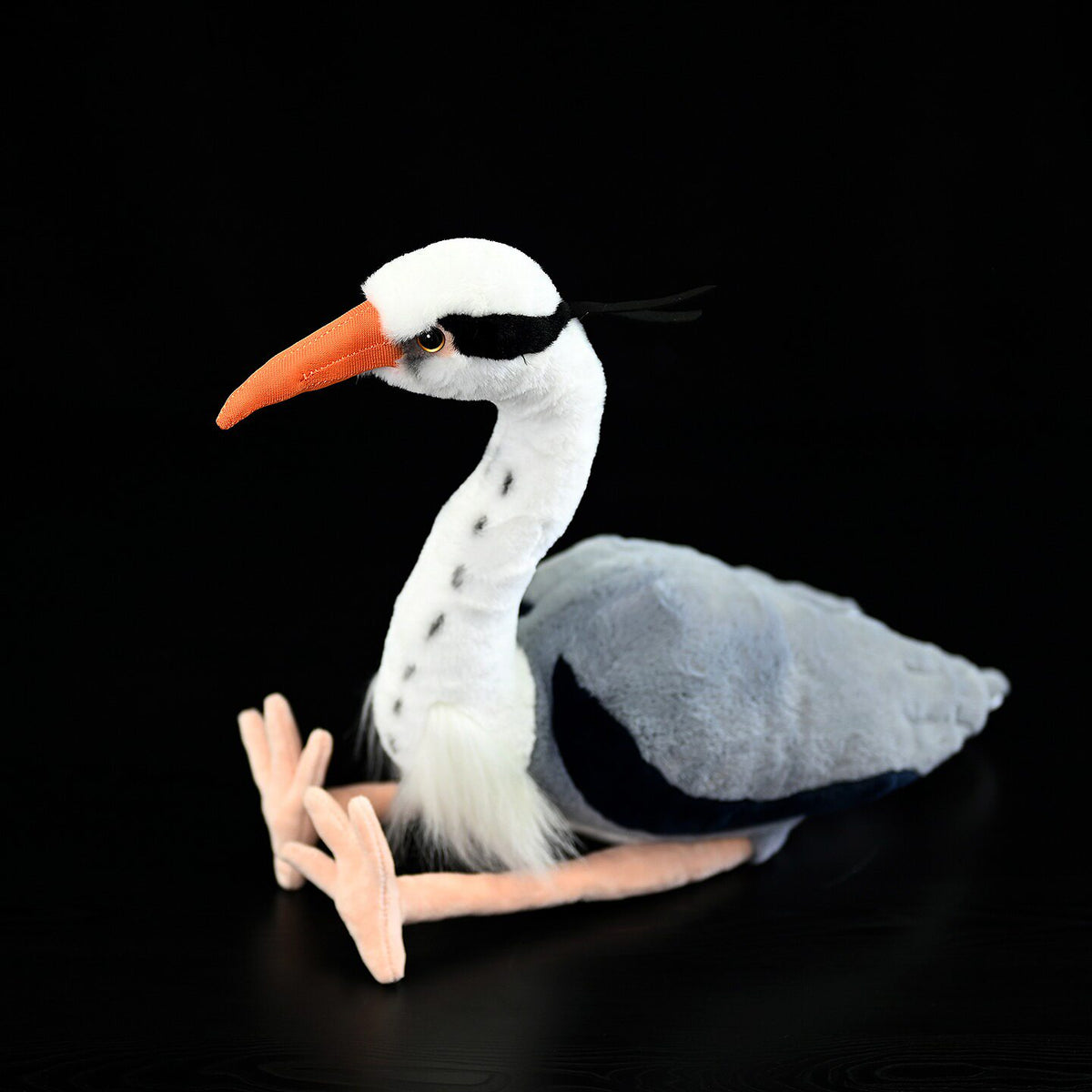 Peluche héron cendré plus vraie que nature avec un bec orange vif, par SoftDaysLab®, cadeau parfait pour les passionnés de faune sauvage.