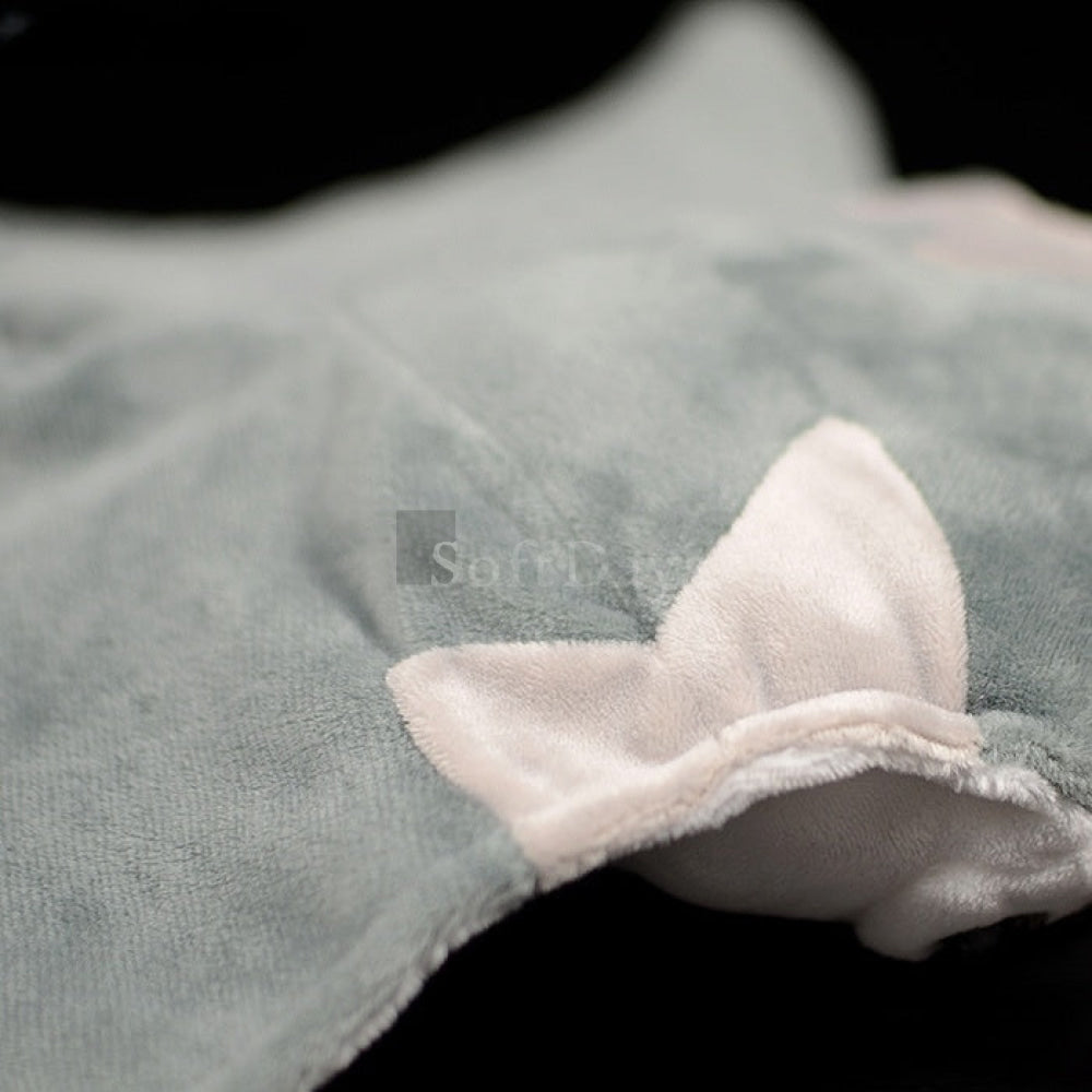 Giant Devil Ray Fish Plush Toy – Soft, Cuddly, and Perfect for Ocean Enthusiasts