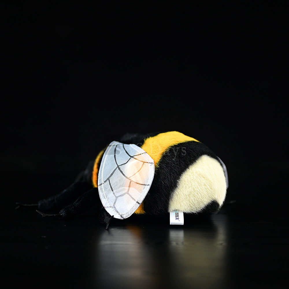 Realistic Bumblebee Plush Toy – Lifelike, Soft, and Perfect for Insect Enthusiasts