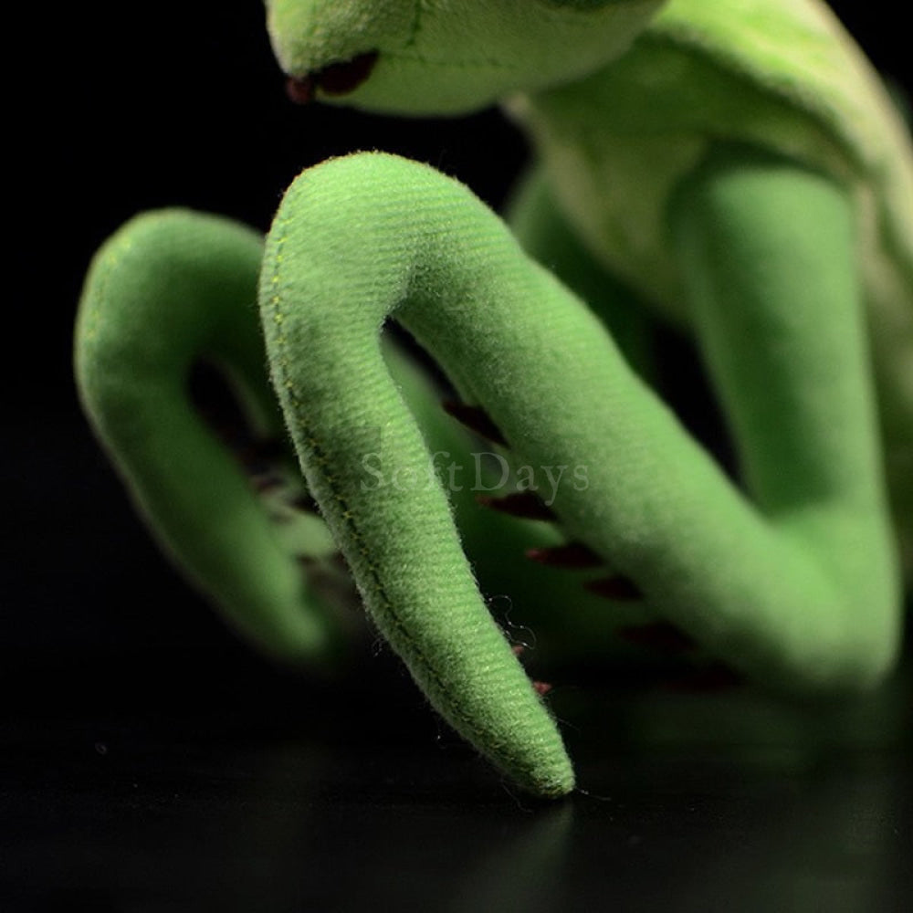 Realistic Green Chinese Mantis Plush Toy – Lifelike, Soft, and Perfect for Insect Enthusiasts