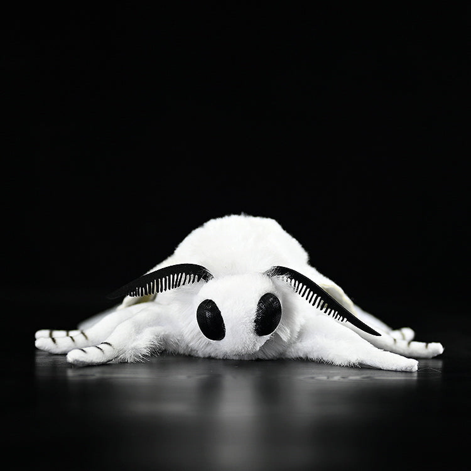 Realistic Fall Webworm Moth Plush Toy – Soft, Detailed, and Perfect for Nature Enthusiasts