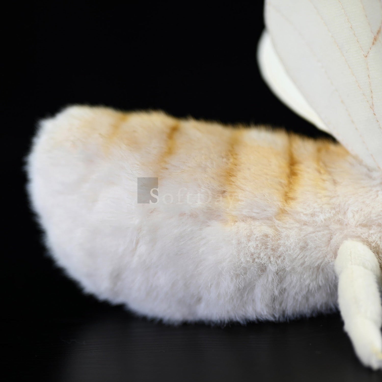 Realistic Domestic Silk Moth Plush Toy – Soft, Lifelike, and Perfect for Nature Lovers