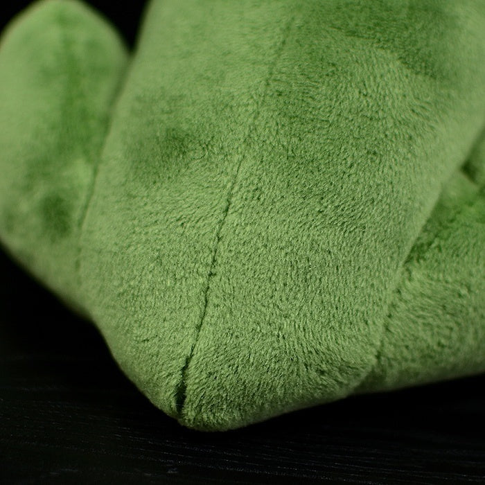 Zoomed-in view of the plush fabric on the American Green Tree Frog toy, highlighting its premium quality