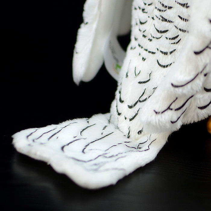 Detailed tail design of a white gyrfalcon stuffed animal, soft and realistic by SoftDaysLab