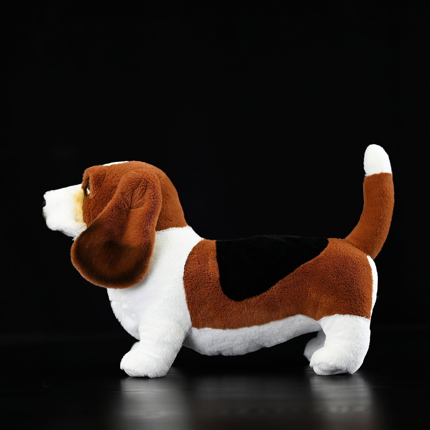 Lifelike Basset Hound Plush Toy – Floppy, Adorable, and Perfect for Dog Lovers