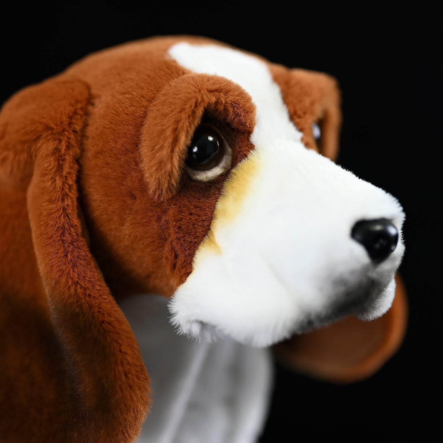 Lifelike Basset Hound Plush Toy – Floppy, Adorable, and Perfect for Dog Lovers