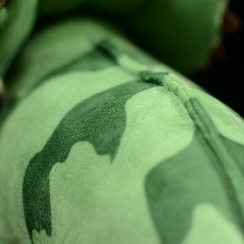 Body pattern details of Pentaceratops stuffed animal toy, crafted with soft and realistic textures